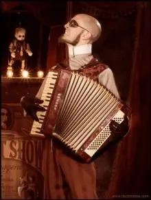 Dr. Steel - Dr+Steel (2).jpg